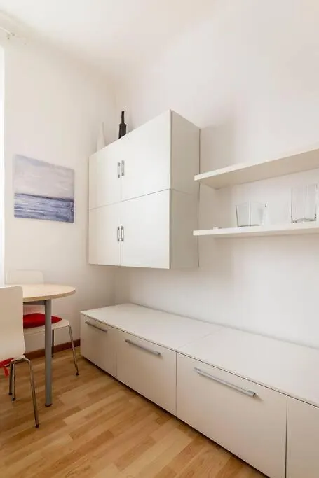 Papi12 Apartment Milan 0*,  Italy
